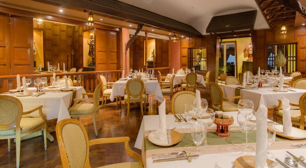Restaurace v ubytování Sarova Stanley