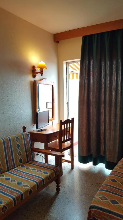 Posedenie v ubytovaní Apartamentos Girasol II