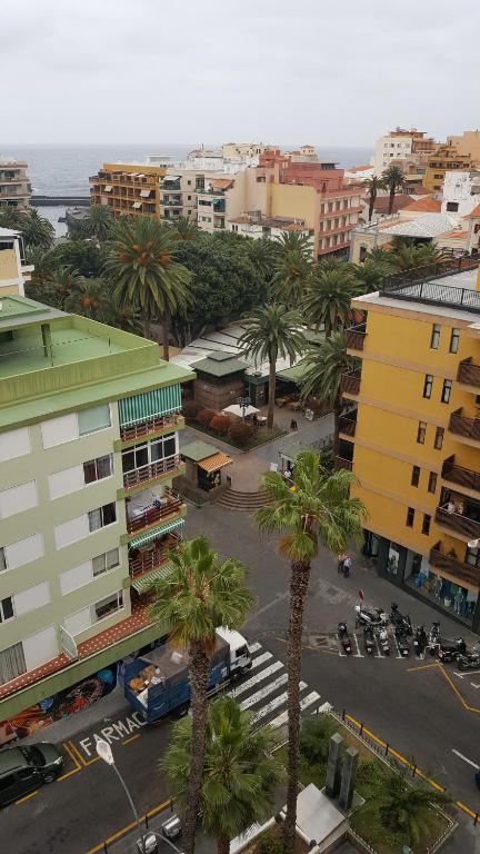 Výhľad na mesto Puerto de la Cruz alebo výhľad na mesto priamo z apartmánu