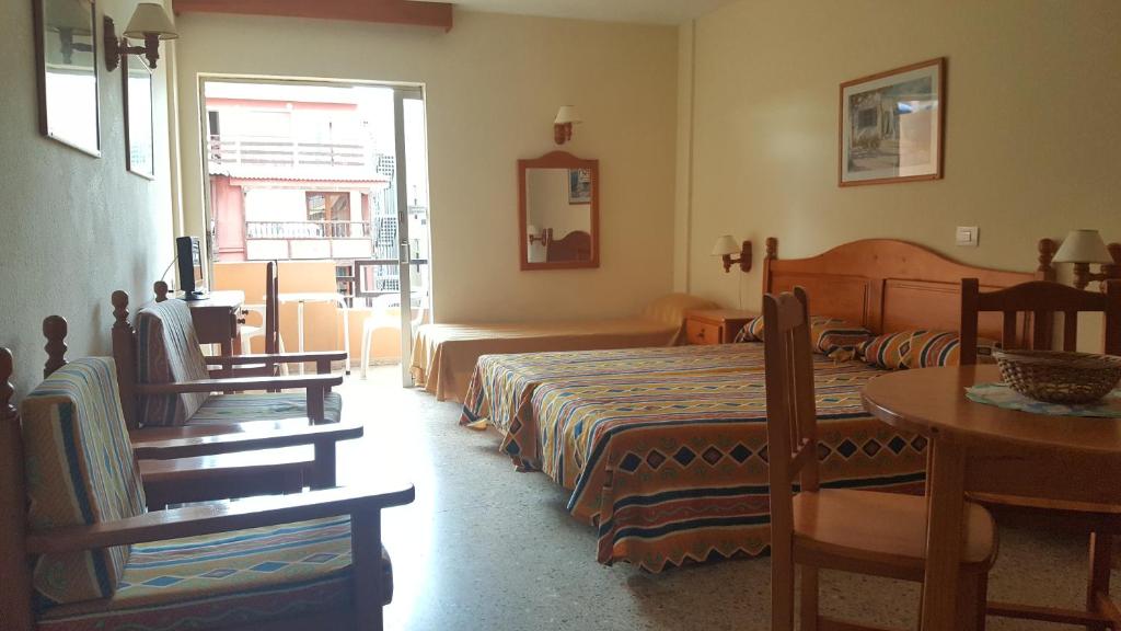 Posedenie v ubytovaní Apartamentos Girasol II