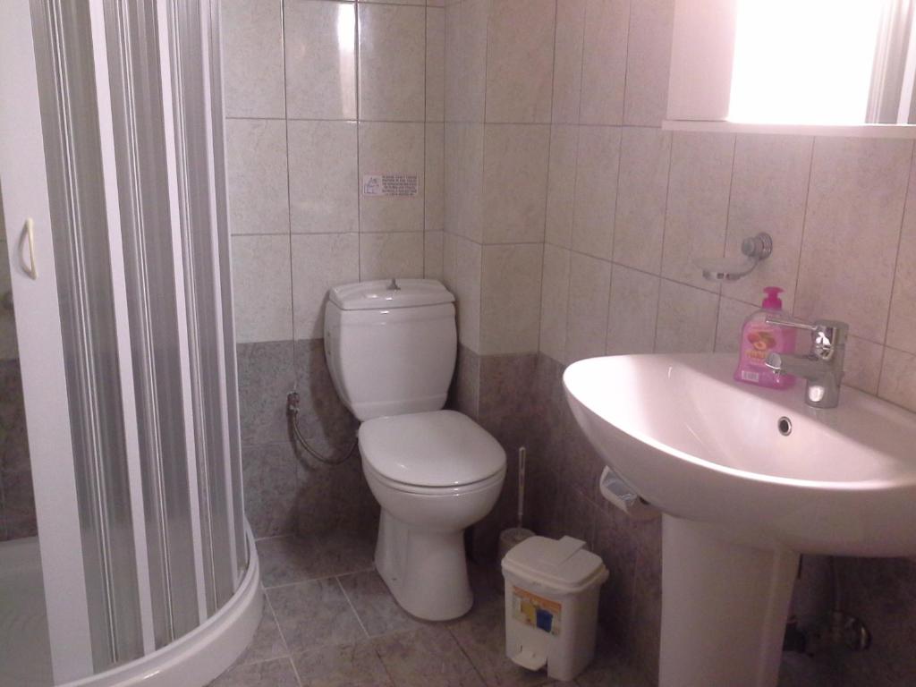 Kúpeľňa v ubytovaní BBB - Barbati Blick Bungalows
