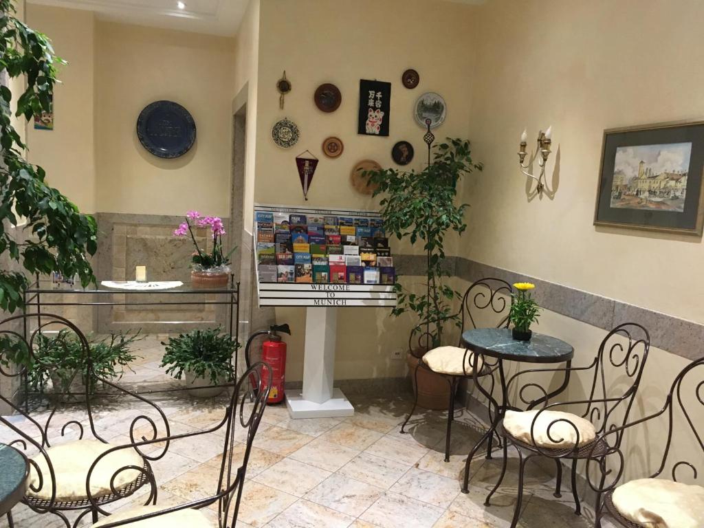 Hotel Hauser an der Universität - Resim 18