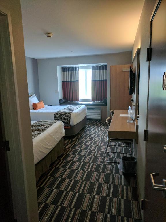 Microtel Inn & Suites by Wyndham Clarion - Queen Room With Two Queen Beds - Non-Smoking