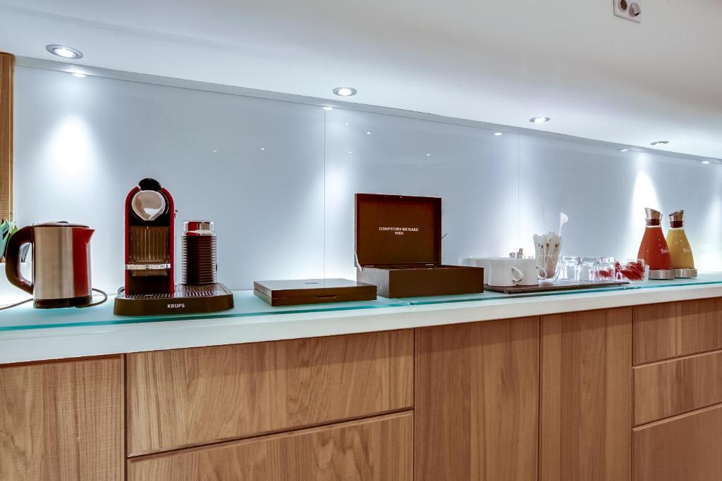 Hôtel de Bellevue Paris Gare du Nord - Resim 13