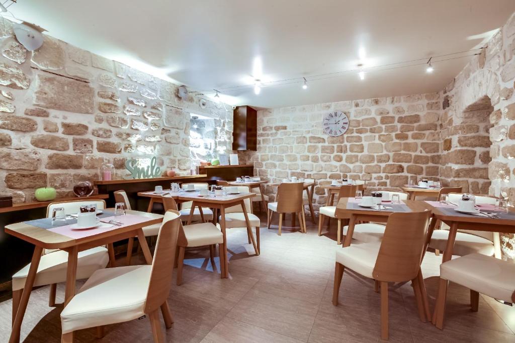 Hôtel de Bellevue Paris Gare du Nord - Resim 30