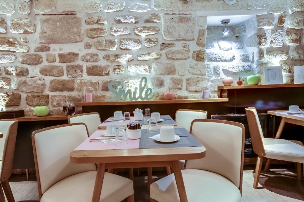 Hôtel de Bellevue Paris Gare du Nord - Resim 21