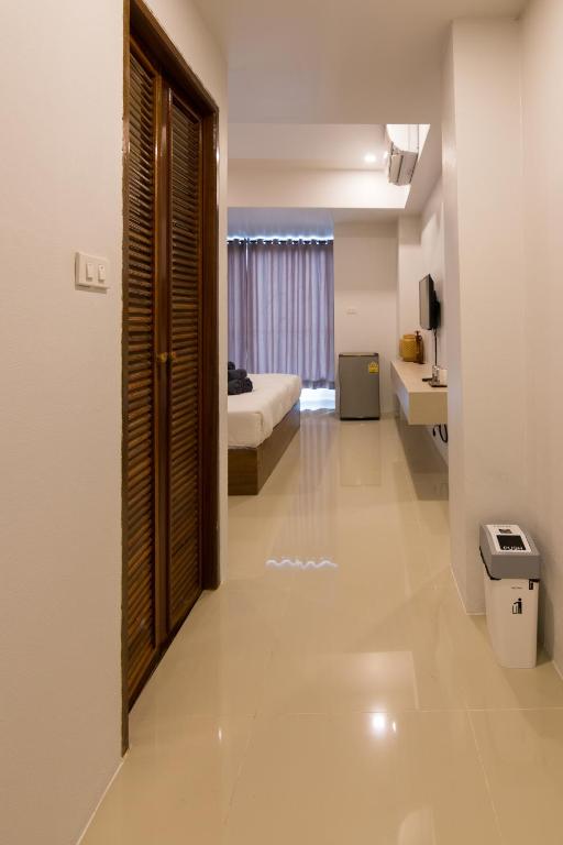 
Modern Twin Room
