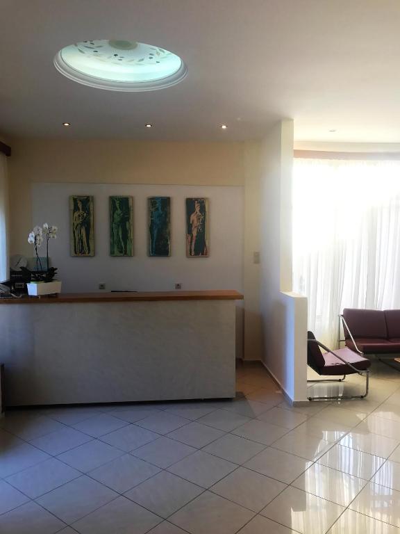 Posezení v ubytování Hotel Karyatides