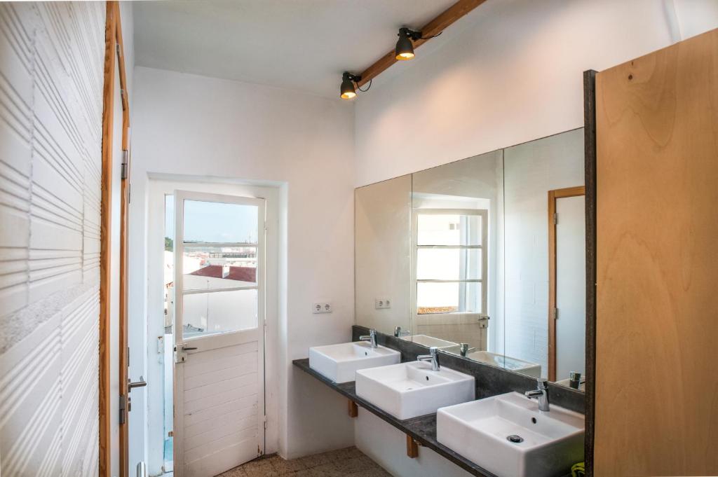 Nazaré Hostel - Rooms & Dorms - 7