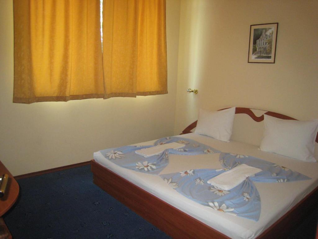 Family Hotel Familya - Habitación Cuádruple