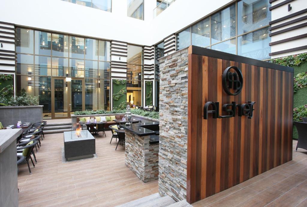 Metropolitan Hotel Dubai - Resim 39