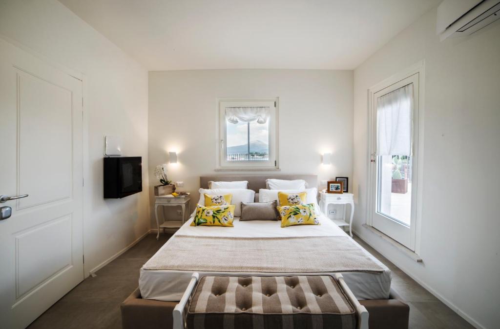 Riviera Carducci Rooms - Camera Doppia Deluxe Con Terrazza E Vista Sul Lago