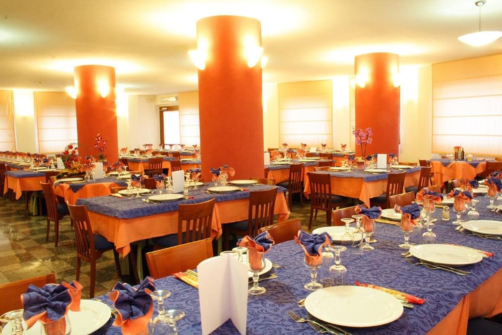 Restaurace v ubytování Hotel Derby