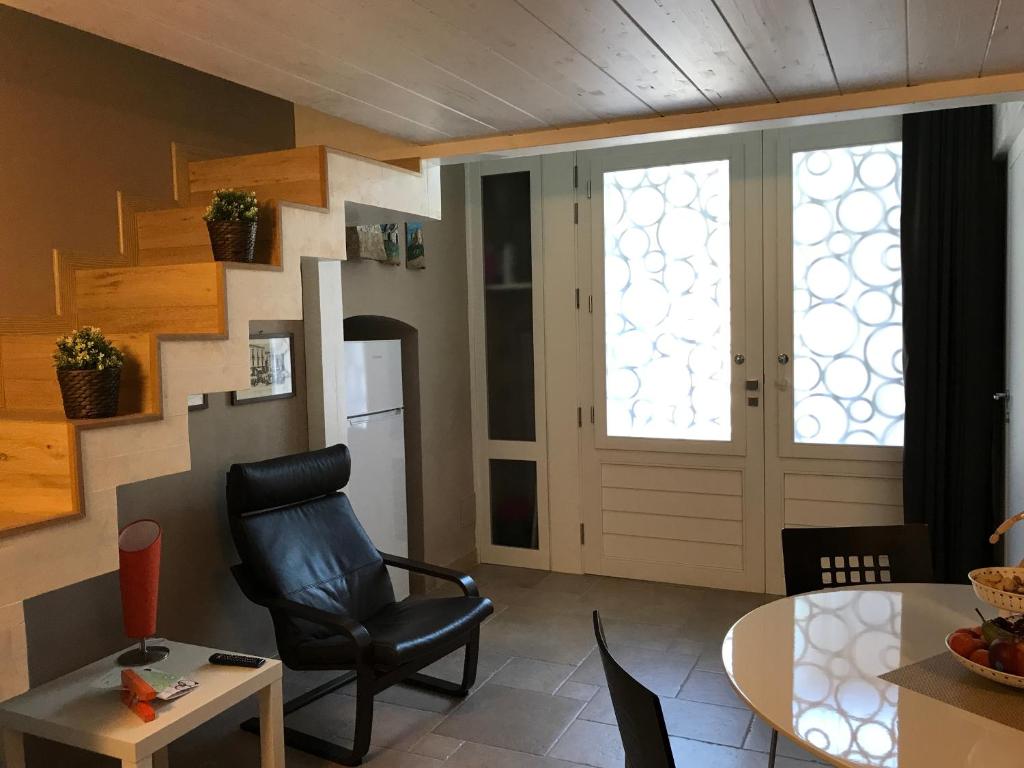Kuchyň nebo kuchyňský kout v ubytování OroVerde Rooms & Suite nel cuore di Trani