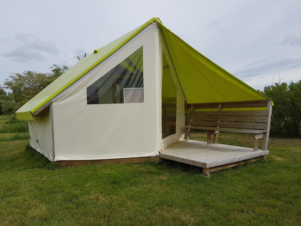Camping Les Chagnelles - Bungalow 2 Chambres