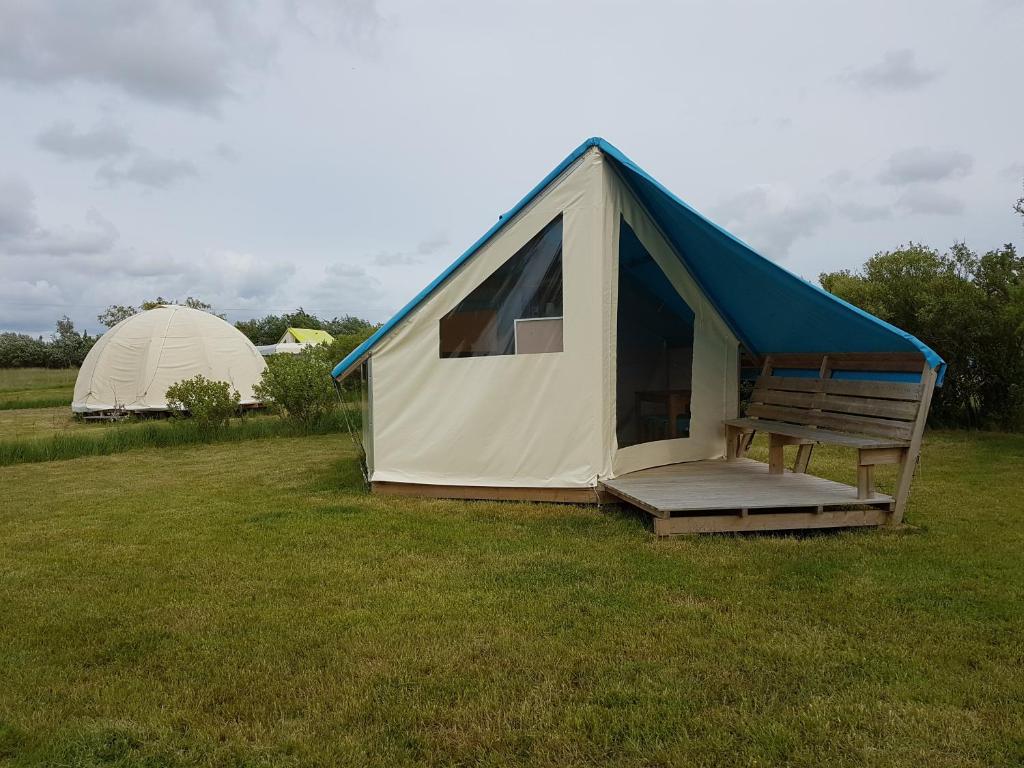 Camping Les Chagnelles - Bungalow 2 Chambres