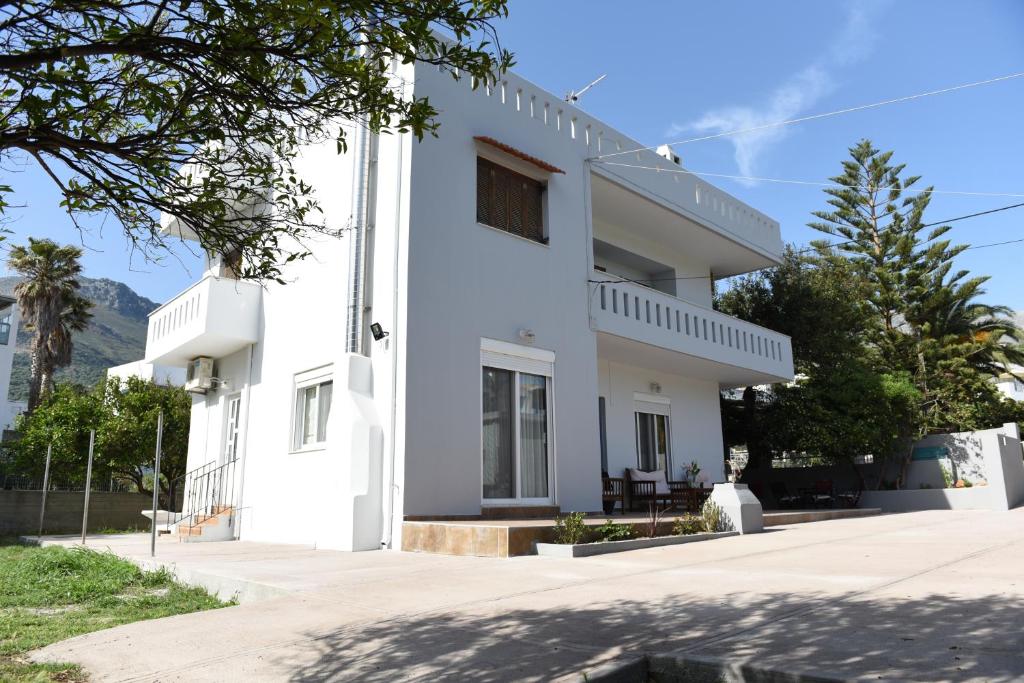 The building in which the holiday home is located