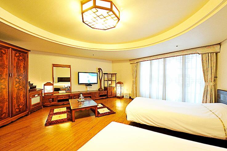 Jeju Pacific Hotel - Suite Junior