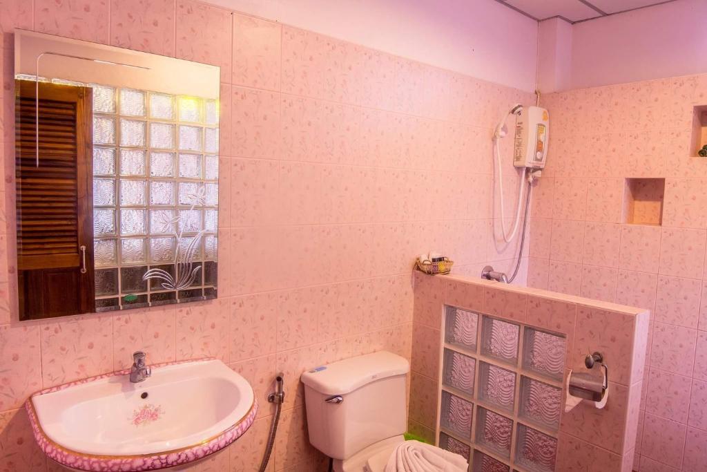 Koupelna v ubytování Pongphen Guesthouse - SHA Plus Certified