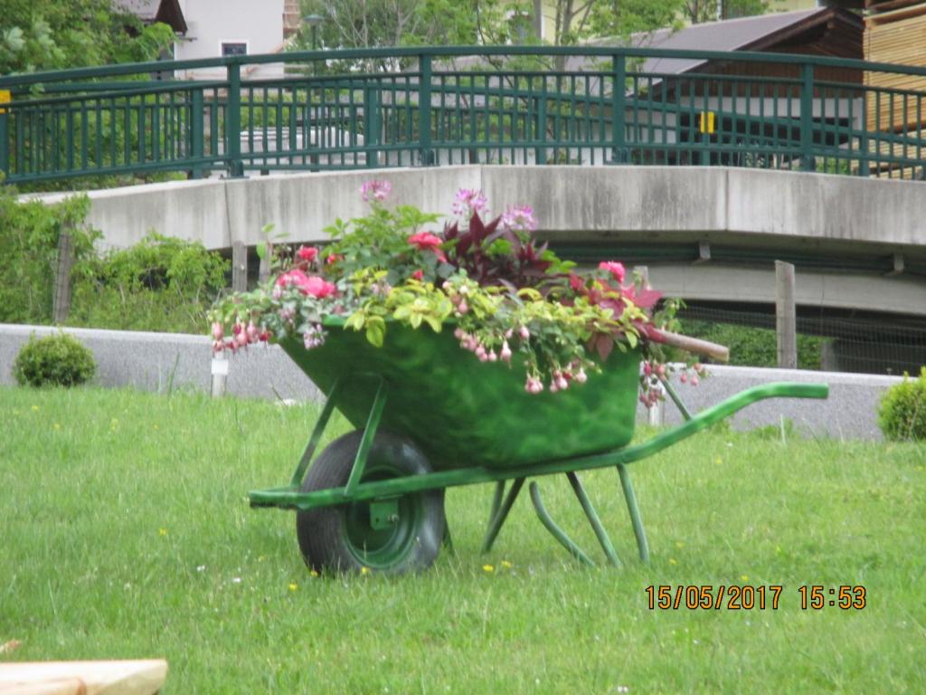 Vonkajšia záhrada v ubytovaní Ferienhaus Zillertal