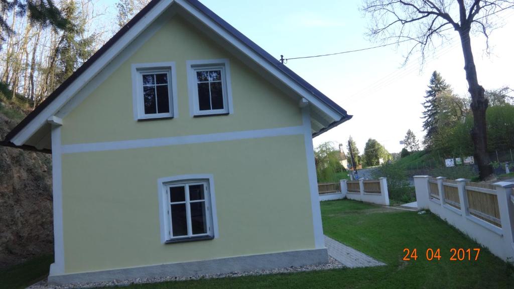 Budova, kde se the country house nachází