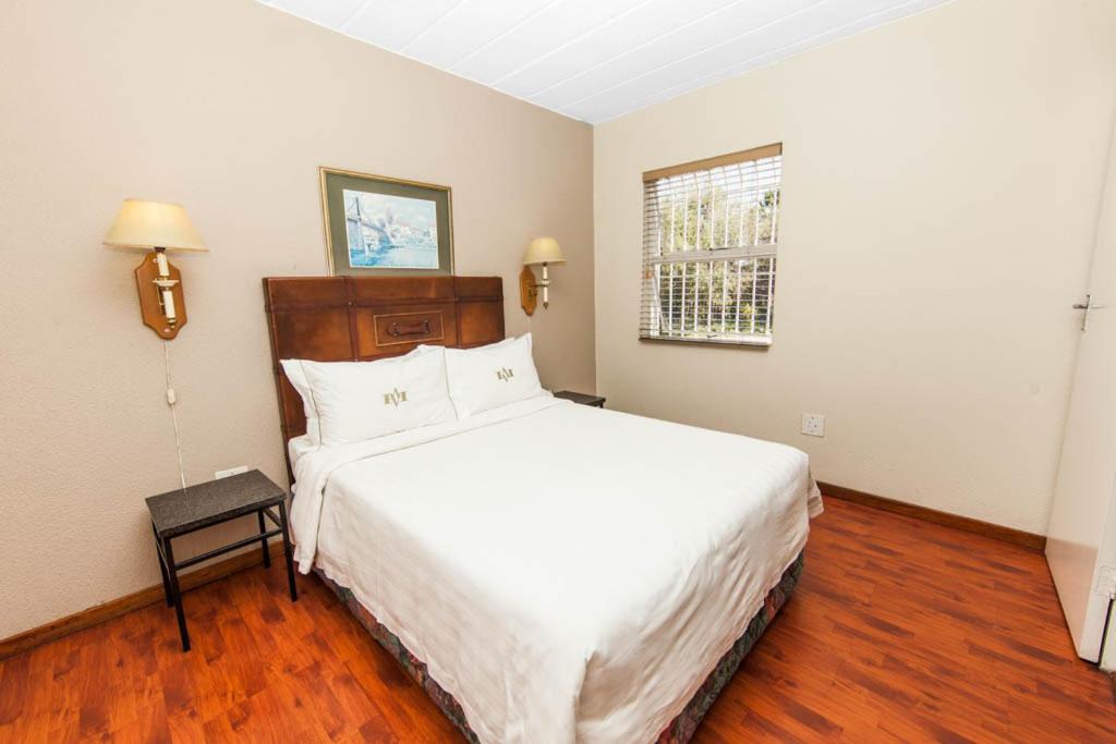 Vetho 2 Apartments OR Tambo Airport, Kempton Park Updated 2024 Prices