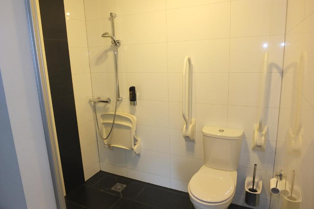 Hotel Restaurant Roerdalen - Double Room - Acceso A Discapacidad