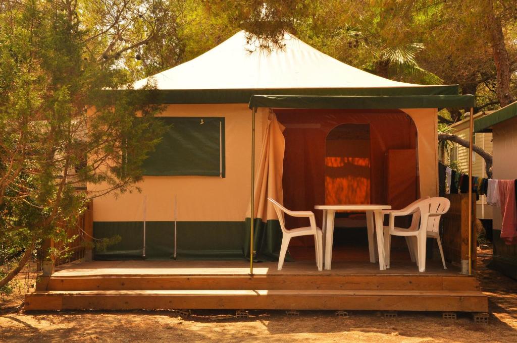 Camping Cala Nova, Es Cana – Bijgewerkte prijzen 2023