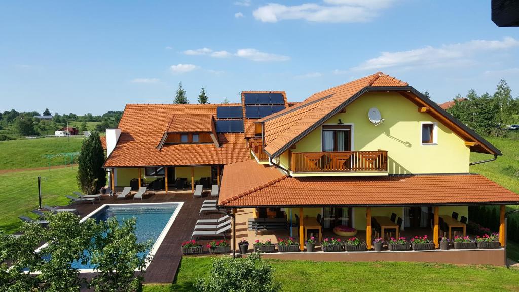 House Tina House Tina