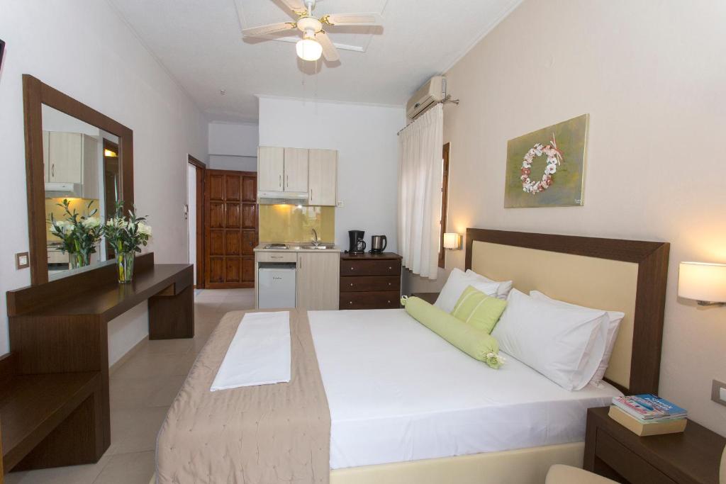 AKANTHUS STUDIOS - Ex Vergos Pavlos - 12