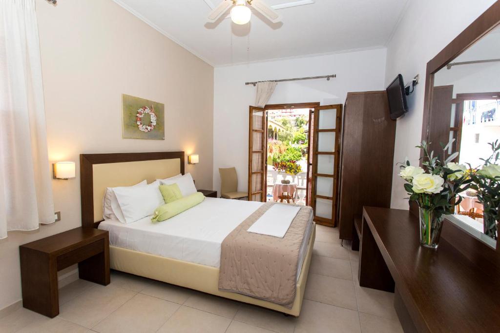 AKANTHUS STUDIOS - Ex Vergos Pavlos - 13