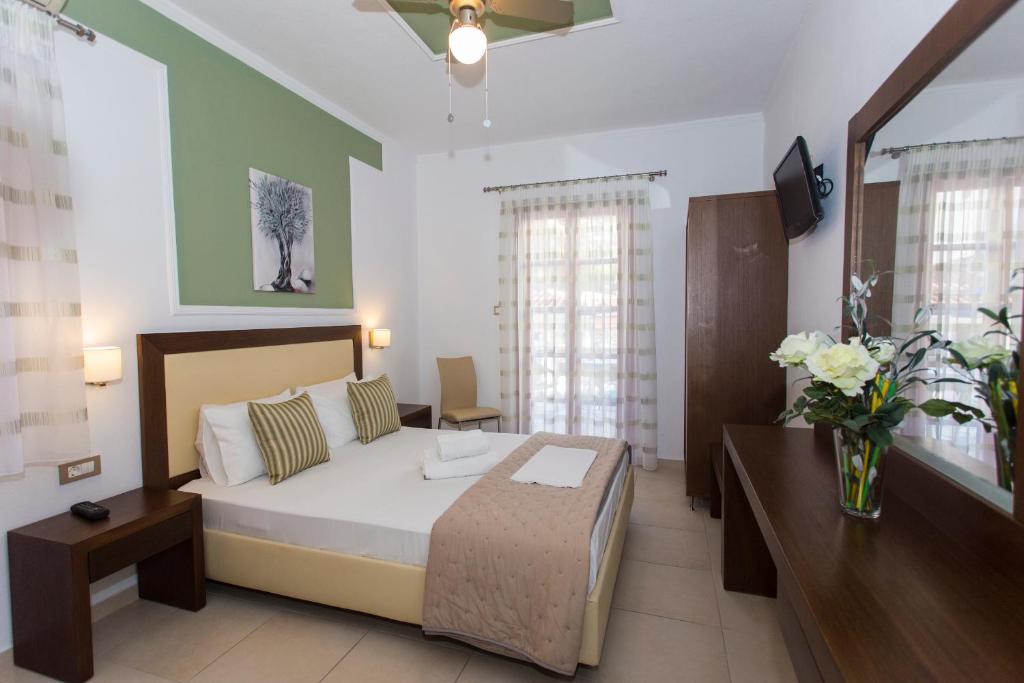 AKANTHUS STUDIOS - Ex Vergos Pavlos - 6