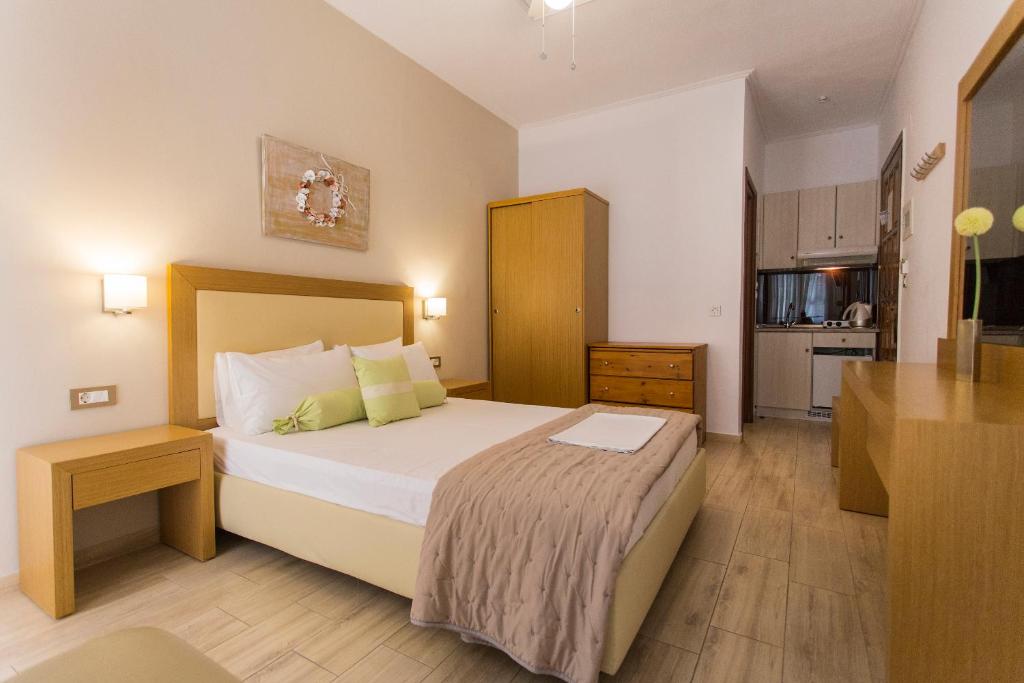 AKANTHUS STUDIOS - Ex Vergos Pavlos - 2