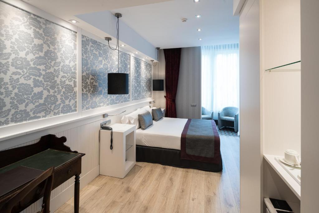 
Superior Double Room with Spa Access
