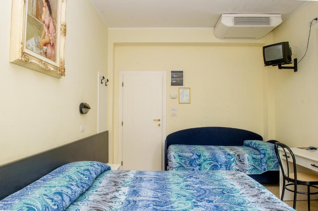 Hotel Cristina Hospitality Centrale - Habitación Triple Confort