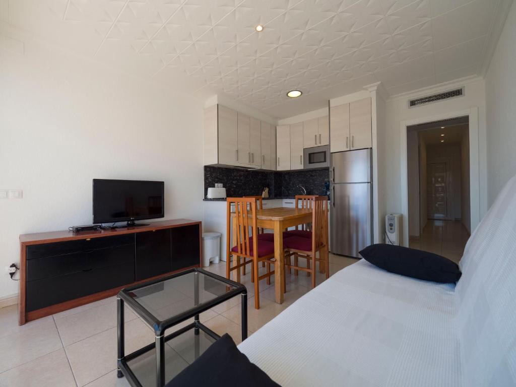 Kuchyň nebo kuchyňský kout v ubytování InmoSantos Oasis B5
