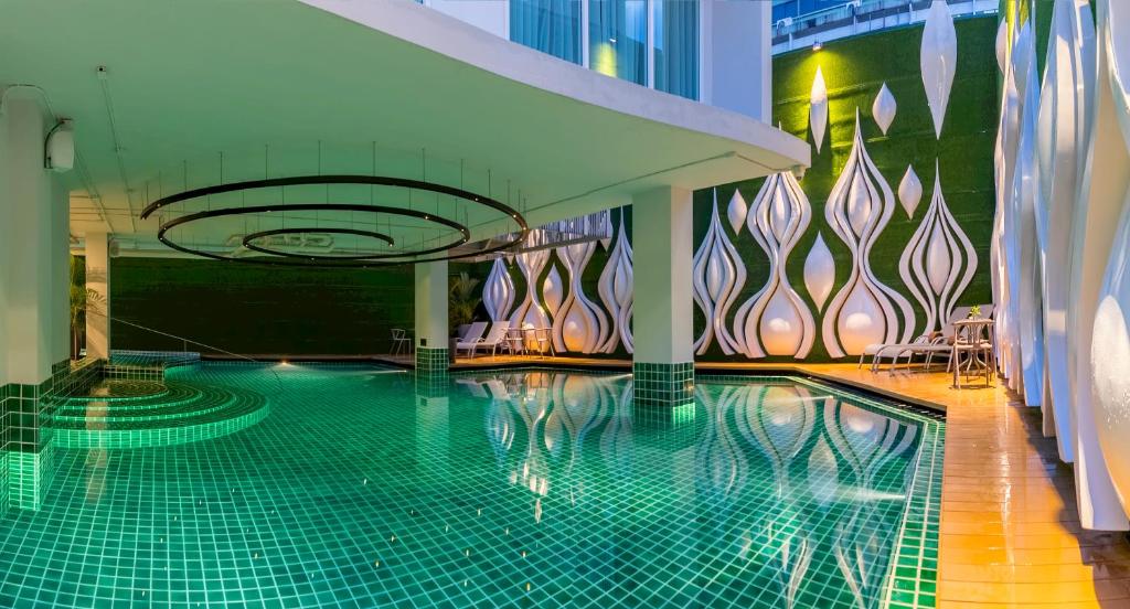 Anajak Bangkok Hotel - SHA Plus - Resim 11