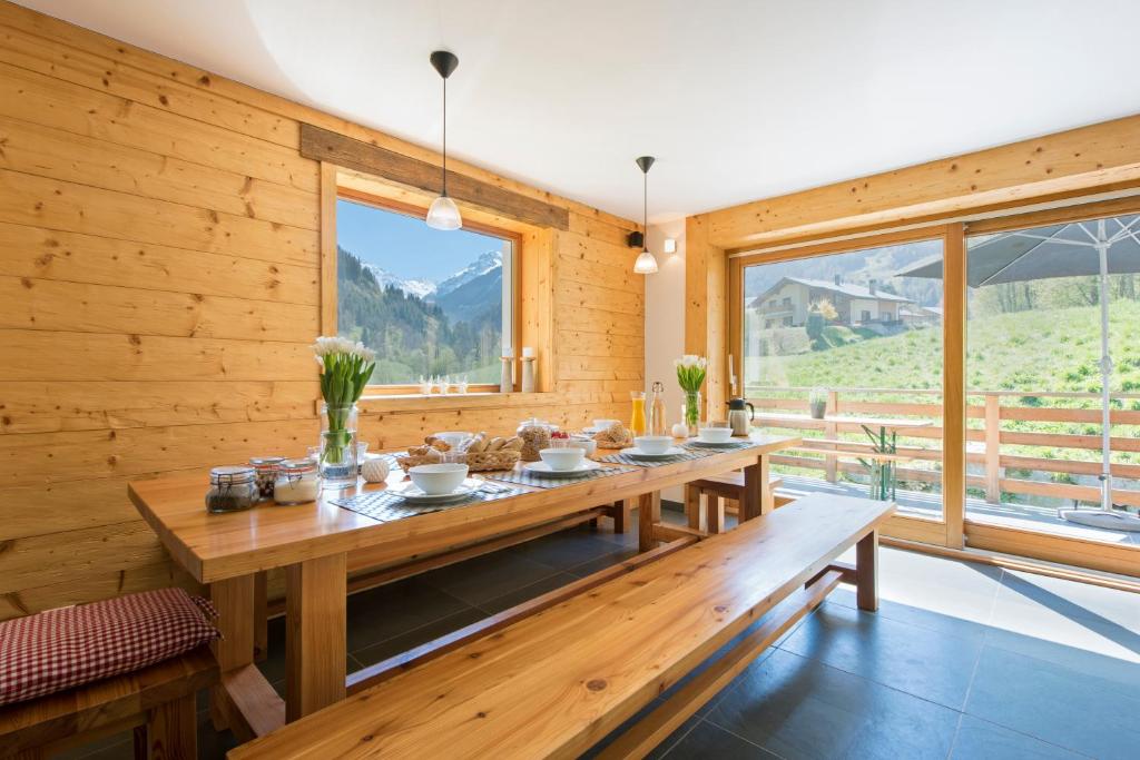 Nespecifikovaný výhled na hory nebo výhled na hory při pohledu z bed and breakfast