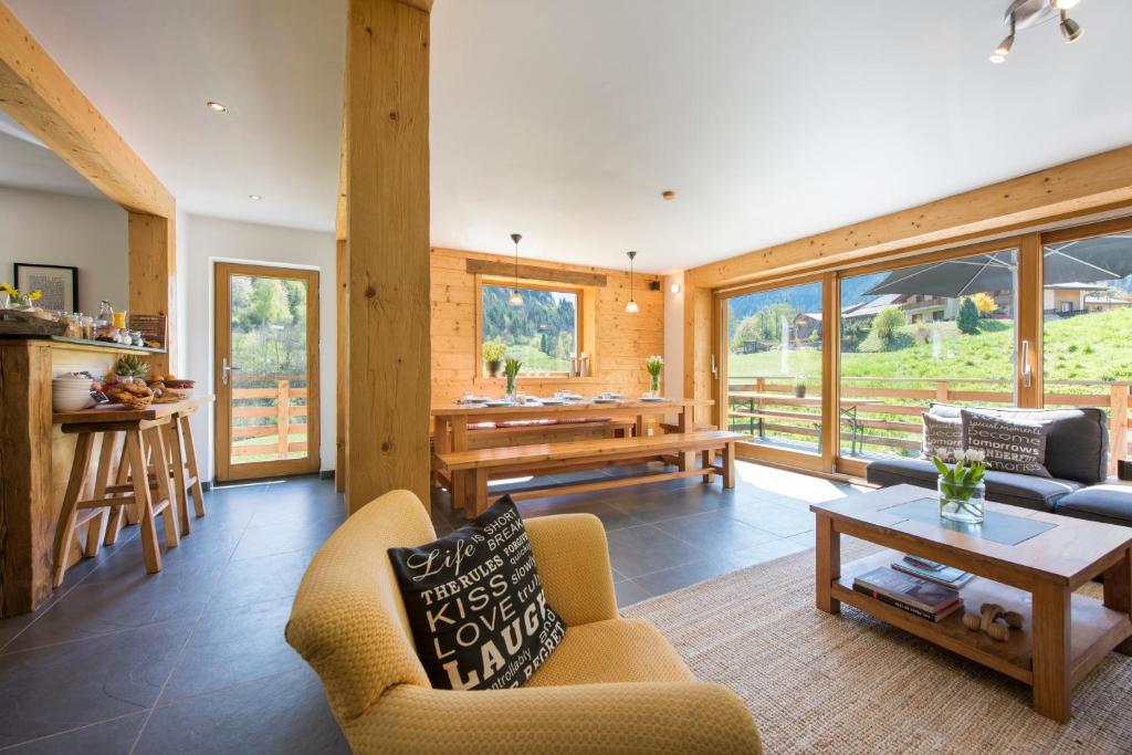 Posezení v ubytování Ski and bike - holiday home Verbier Valley