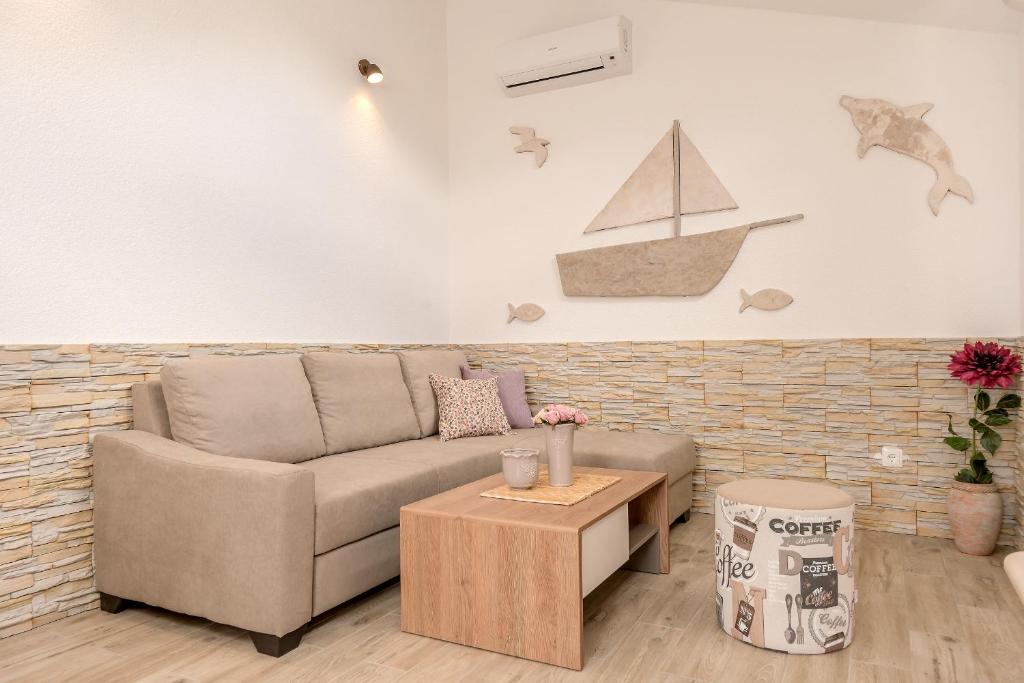 Posedenie v ubytovaní Beach Resort Apartments Bucina