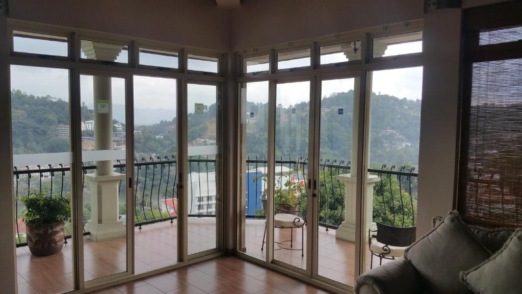 36 Bed & Breakfast - 17