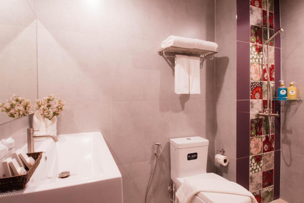 The Pat Hotel - Resim 11