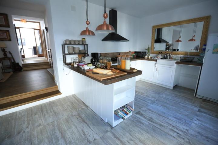 Kuchyň nebo kuchyňský kout v ubytování Casa Rural Miller's of Frigiliana