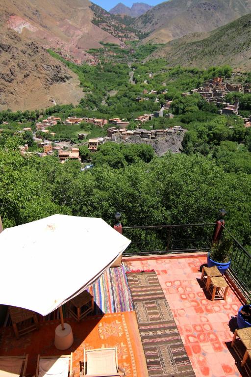 Nespecifikovaný výhled na hory nebo výhled na hory při pohledu z bed and breakfast