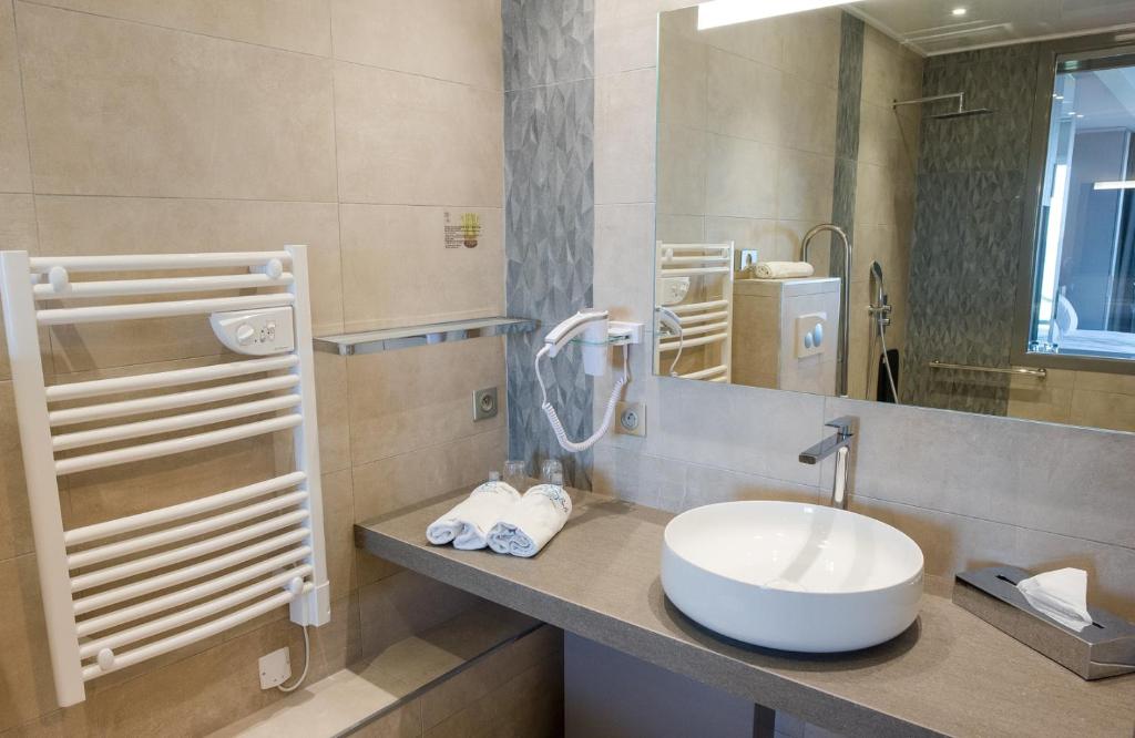 Koupelna v ubytování Hôtel Cala di Sole