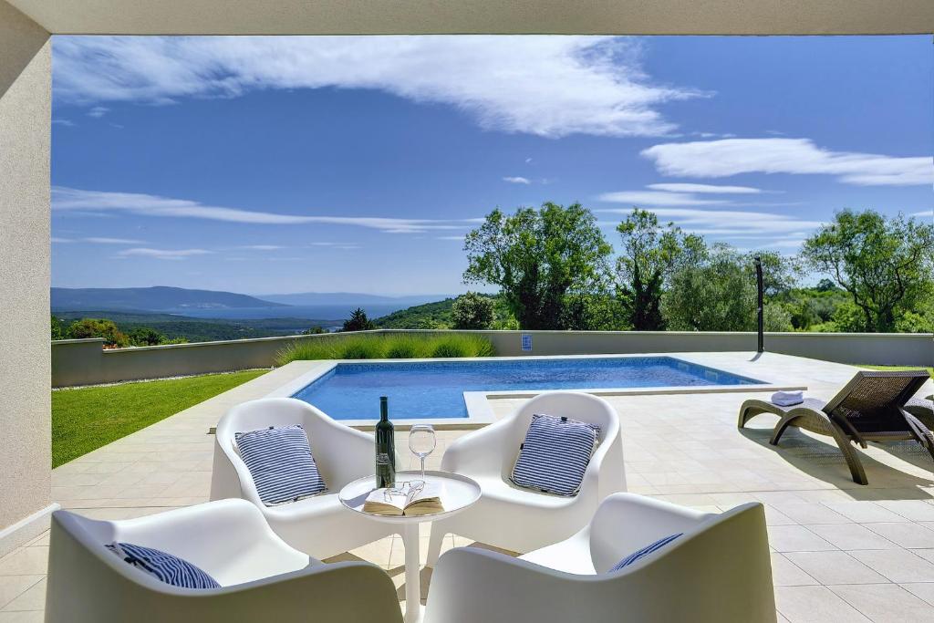 Bazén v ubytovaní Holiday Home Casa Histria alebo v jeho blízkosti