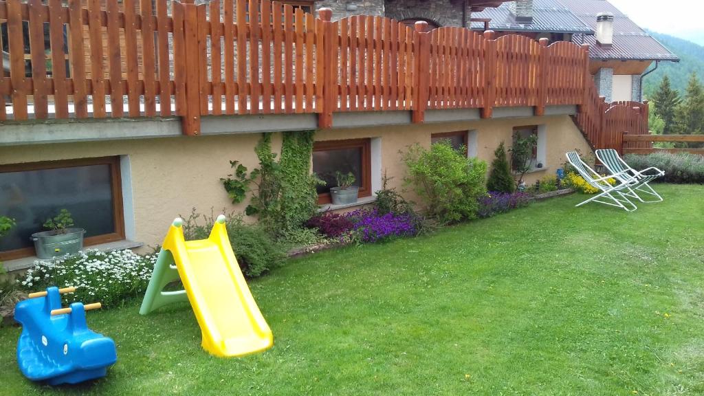 Herní místnost nebo prostor pro děti v ubytování B&B Petit