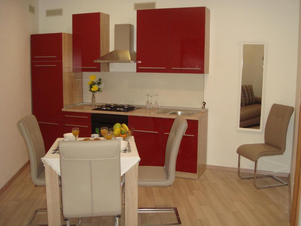 Kuchyňa alebo kuchynka v ubytovaní Apartments Nik