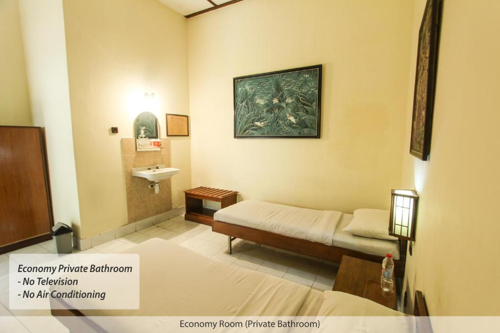Duta Guest House - Economy Double Or Twin Room