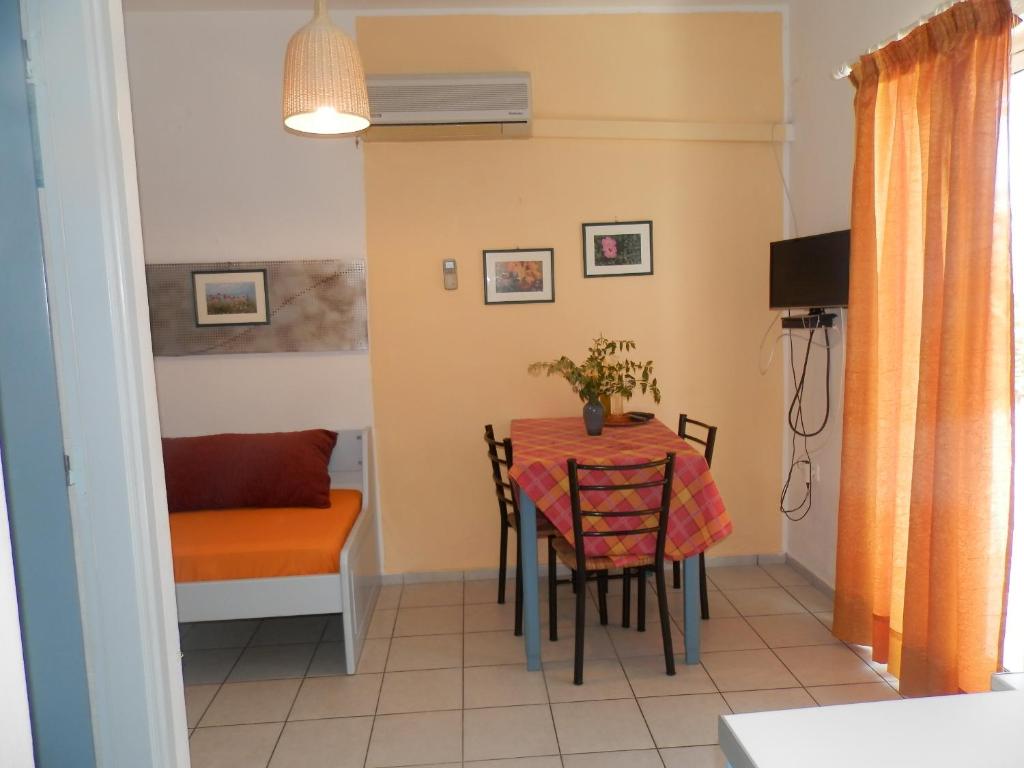 TV a/nebo společenská místnost v ubytování Silvi Mari Apartments